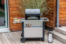 Load image into Gallery viewer, Attitude2go,Barbecue de Table  Faible fume,BBQ Portable, Couvercle,thermomtre,et Grille en Fonte,Alimentation : Cartouche de gaz CV 470 Plus,Gris