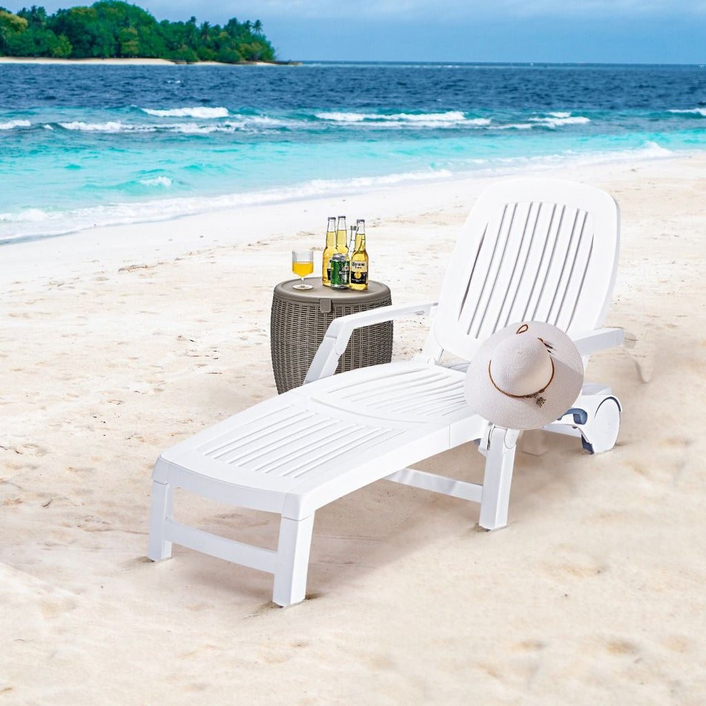 Chaise Longue Inclinable Réglable à 5 Positions avec Roues Flexibles Fauteuil Relax de Camping avec Boîte de Rangement Charge 150KG Blanc -