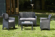 Load image into Gallery viewer, Dmora - Set salon d'extérieur Ostuni, Salon de jardin composé de 2 fauteuils, 1 canapé et 1 table basse, salon effet rotin avec coussins, 100% Made in Italy, Anthracite