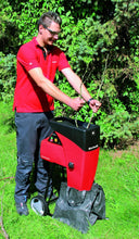 Load image into Gallery viewer, Einhell Broyeur de végétaux silencieux GC-RS 2540 (2000 W, Régime 40 trs/min, sac de ramassage de déchets 50L) Livré avec un sac